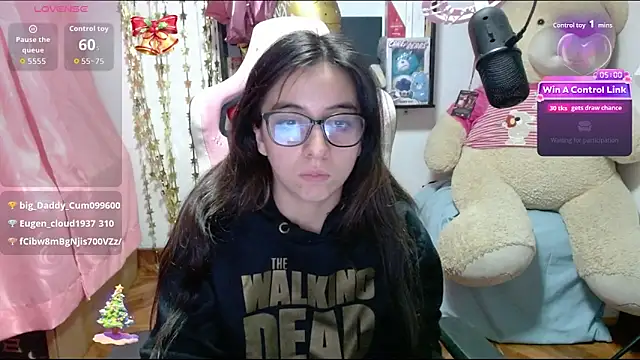 Maggie_Fox3's cam snapshot