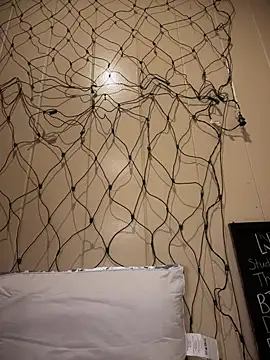 TheFishWife's cam snapshot