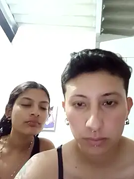 Mei_and_Gaby live sex cam