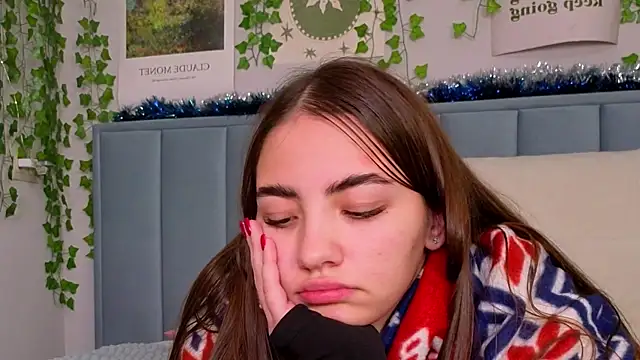 Fit_Brunette_'s cam snapshot