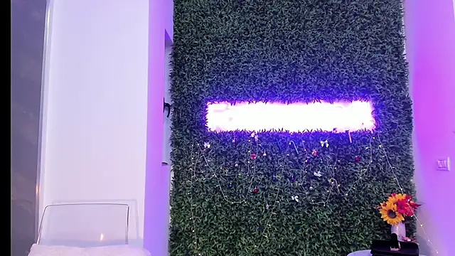 realhotfallingdevil's cam snapshot