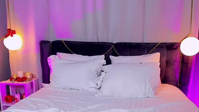 CarlaWhite live sex cam