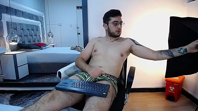 Ethan_Greys's cam snapshot