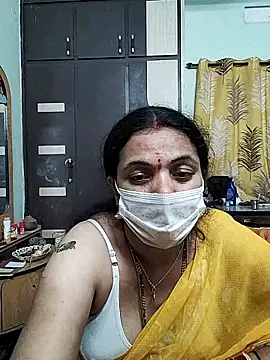 bhavyasri_55's cam snapshot