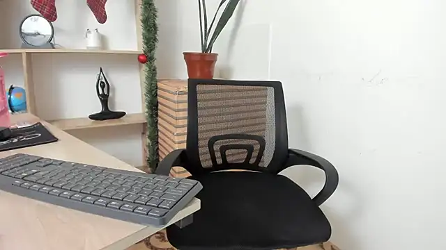 merlinaadams_'s cam snapshot