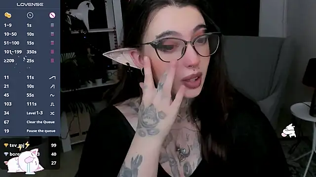 Dixi_Pixi_'s cam snapshot