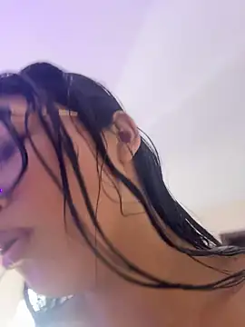 daphnevans's cam snapshot