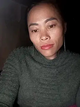 CoMay003's cam snapshot