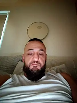 Reeeks69 live sex cam