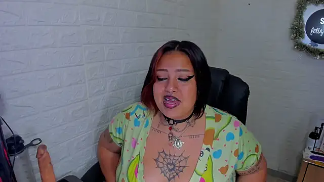 Arthemisa_tay69's cam snapshot