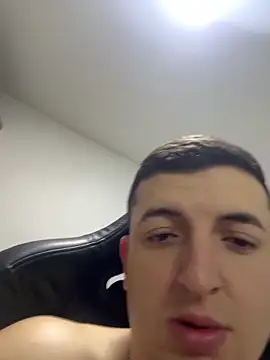 Liam_jones10 live sex cam