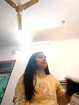 Cute-Janvi20 live sex cam