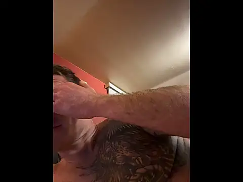 DILFiGuess1 live sex cam