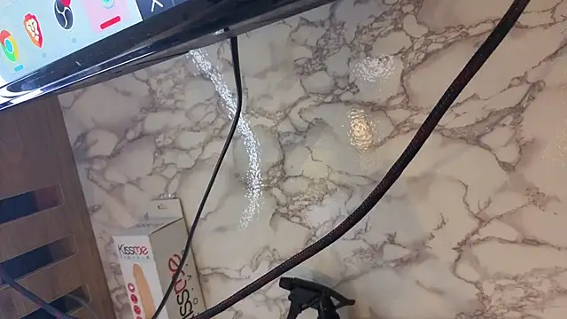 elizabethsecrett's cam snapshot