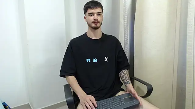 Aleex_Miller live sex cam