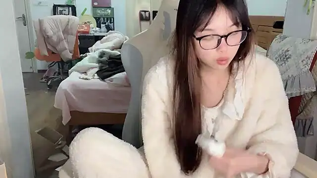 Akong11's cam snapshot