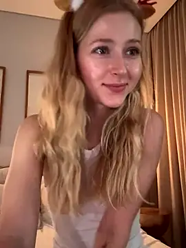 LunaRase's cam snapshot