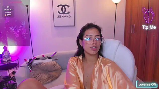 raven_stonee's cam snapshot