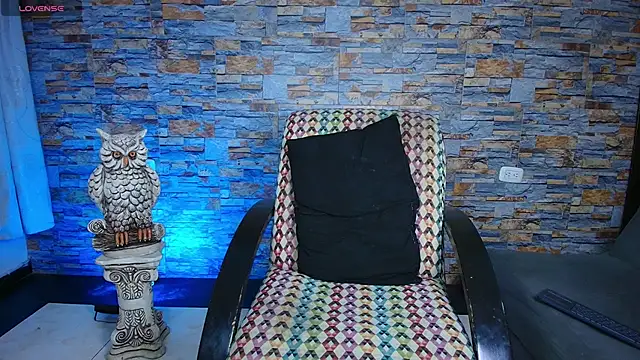 Maykol_Victoriasr live sex cam