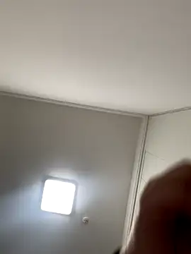 Aweiwei558's cam snapshot