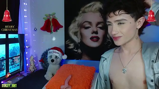 maxiy_001 live sex cam