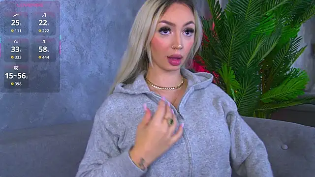 BambiKayyy live sex cam