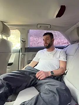 Pablo_Hornyguy95 live sex cam