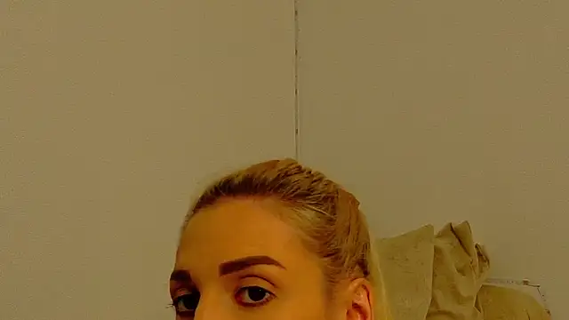 Sia_a's cam snapshot