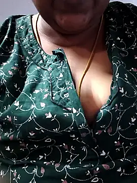 TAMIL_ELAKKIYA's cam snapshot