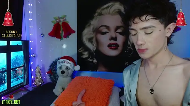 maxiy_001 live sex cam