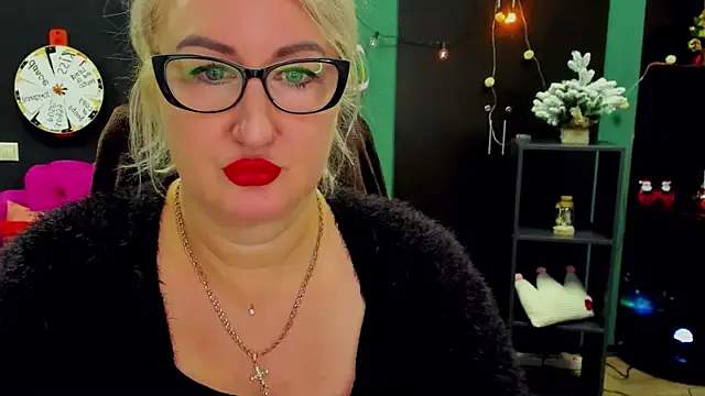 ChristyBrooks live sex cam