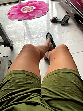 Mores1_Squirt live sex cam