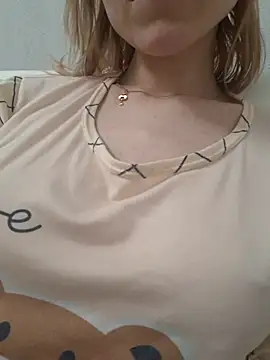 JuliBant666 live sex cam