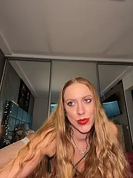 LunaAlya live sex cam