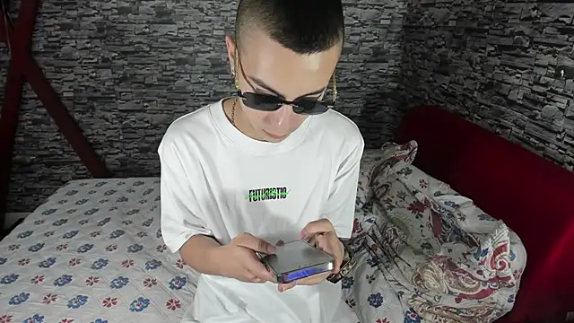 Dereck_Boy8 live sex cam