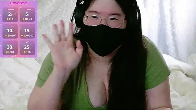 Kara-Nuna live sex cam