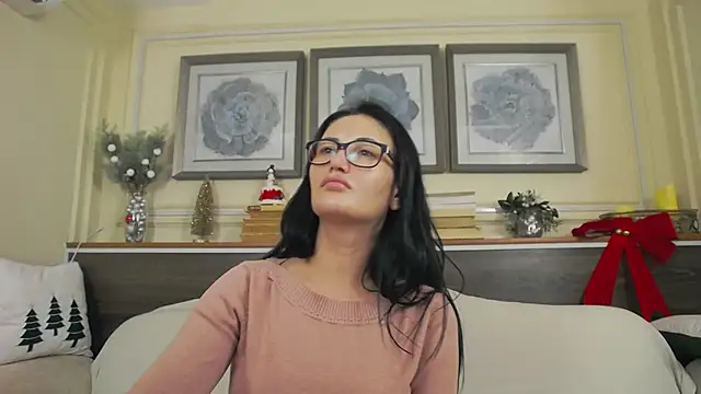 HellenDesire live sex cam