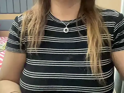 sassypooja live sex cam