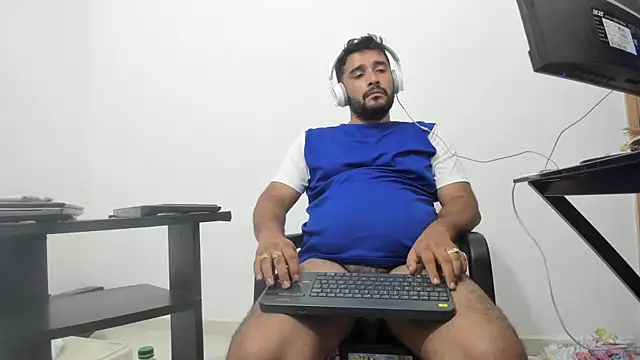 isearchcompany's cam snapshot