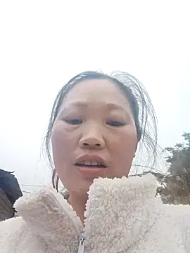 blonde_blg's cam snapshot