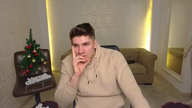 MaxKaiden live sex cam