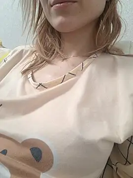 JuliBant666 live sex cam