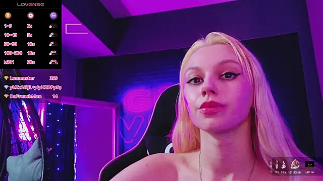 AlessiaCroft's cam snapshot