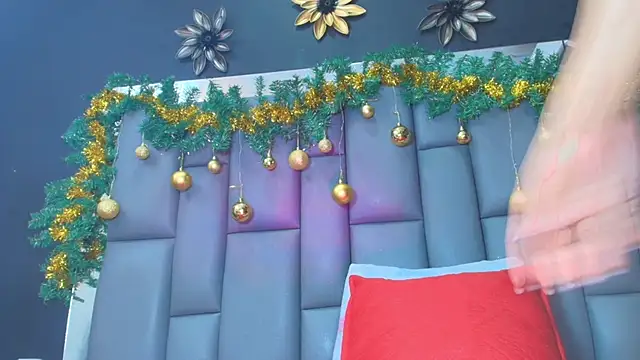 Roxana_gomez live sex cam