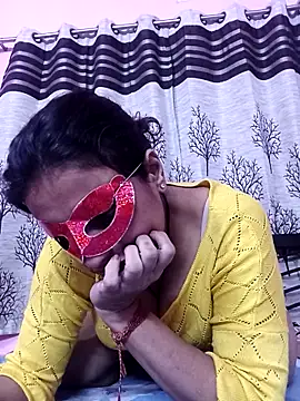 Gullapi live sex cam