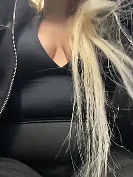 Milkyy_wway live sex cam