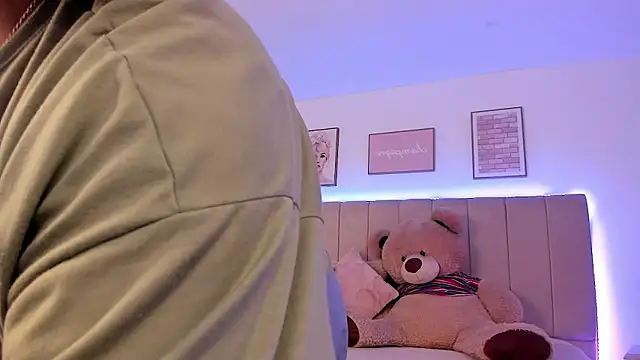 sam_von_tess's cam snapshot