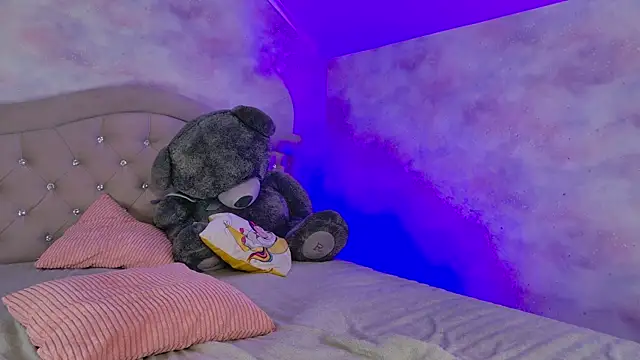 MaryMoorre's cam snapshot