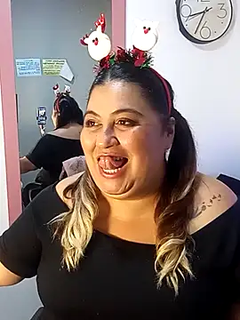 curvy_diva_'s cam snapshot