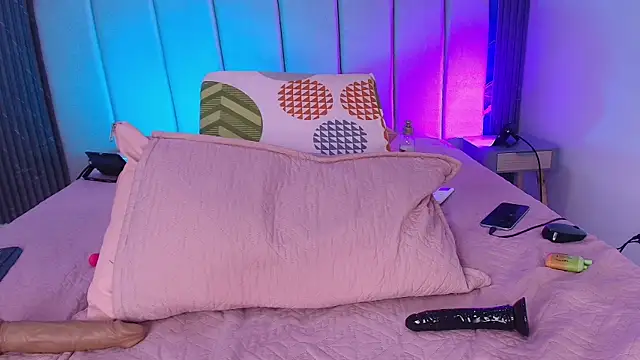 abbyrouss_'s cam snapshot